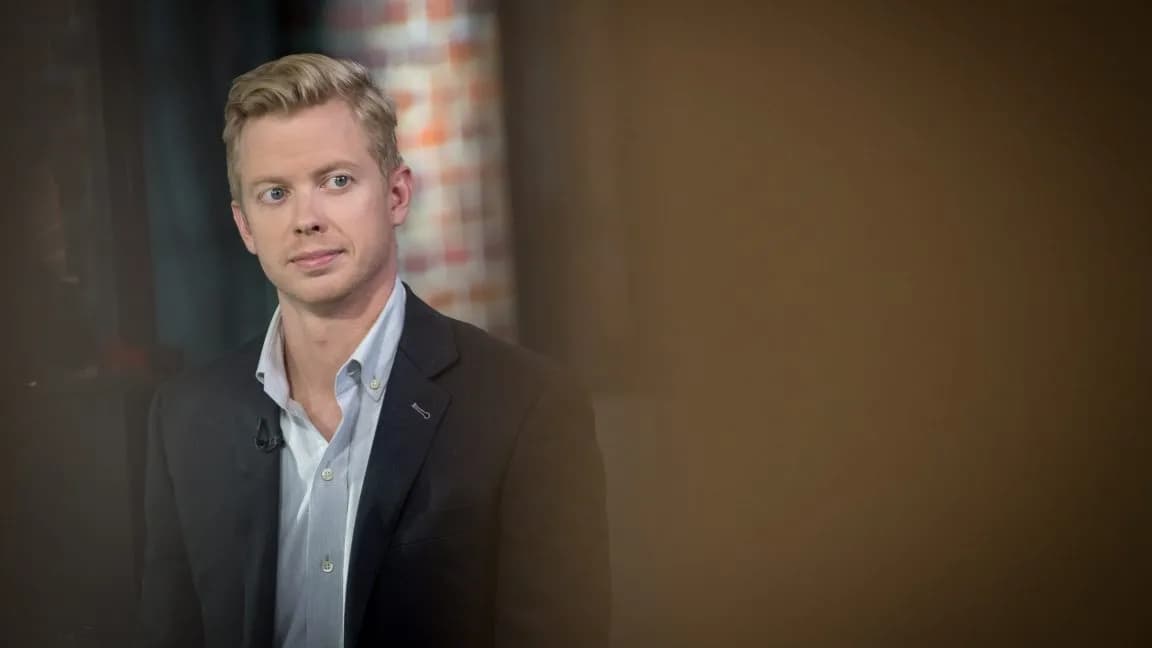 As Reddit stock falls, CEO questions value of Google's AI Overviews