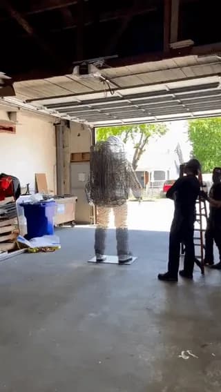 Quantum physicist-turned-sculptor Julian Voss-Andreae creates human sculptures that seem to disappear from certain angles