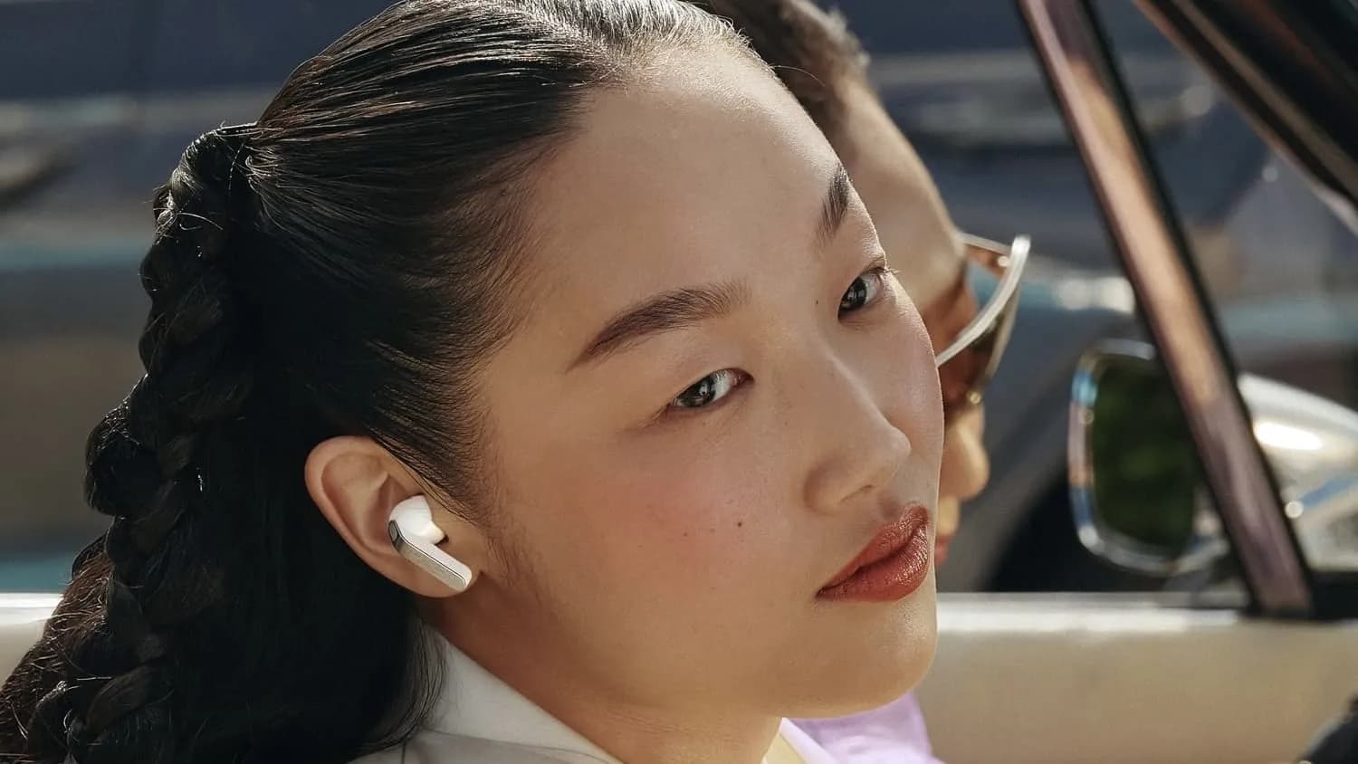 The Samsung Galaxy Buds4 Pro are at a record low price