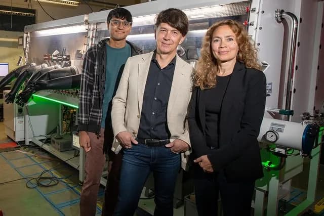 First-of-its-kind modeling framework uses thermodynamics and machine learning to accelerate the development of advanced materials