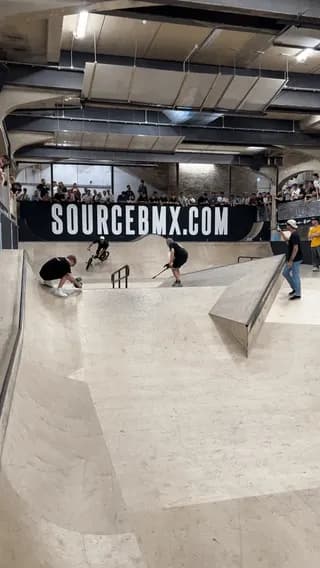 Garrett Reynolds BMX Rail Ride Manual