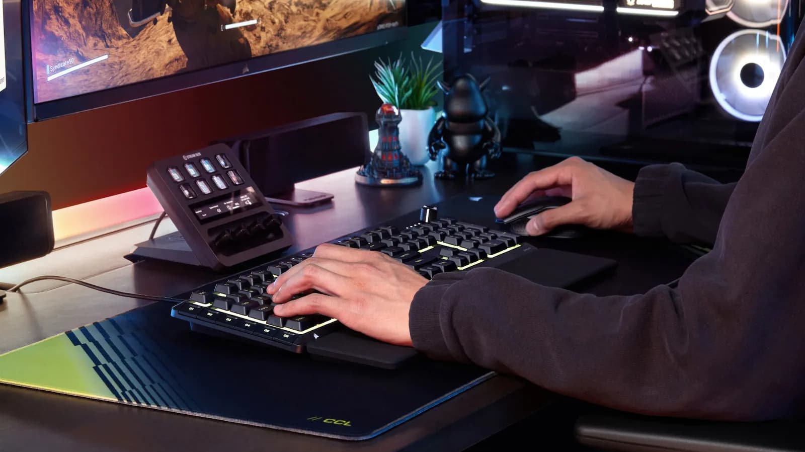 Corsair just introduced new gaming keyboards with a control dial and a mouse with great battery life - Engadget