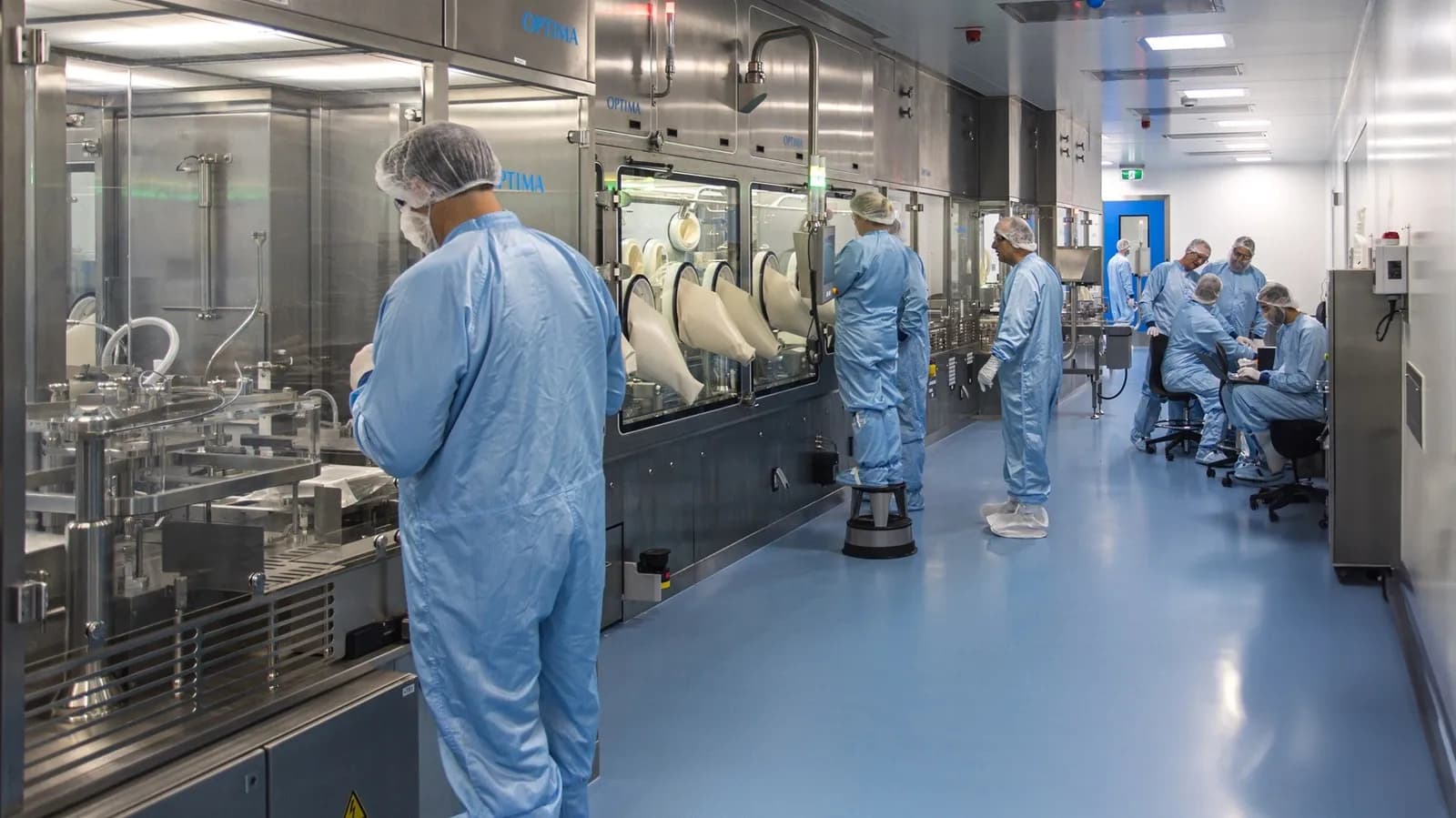 FDA approves Moderna