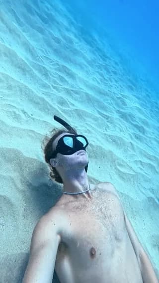 Underwater bubble ring