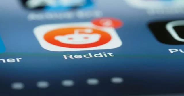 "Old Reddit" a threat to AI data scraping, says platform, with changes coming
