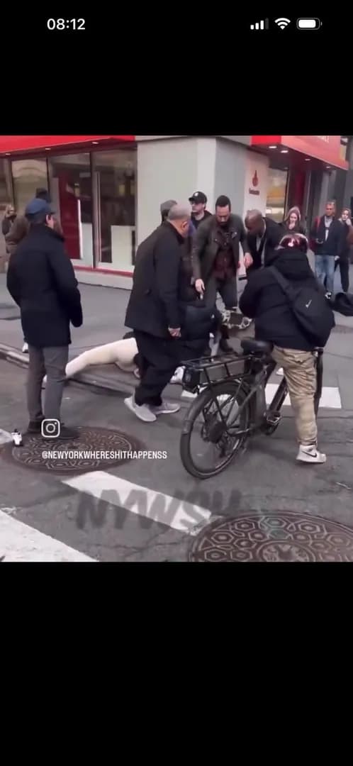 This guys calm thinking under pressure is amazing.