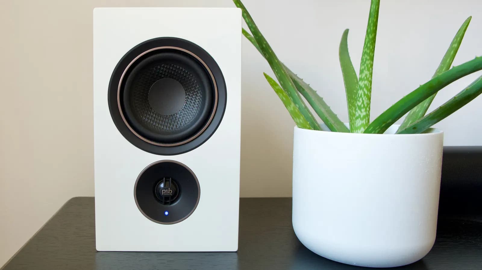 PSB iQ2 review: Premium sound meets smart-speaker convenience - Engadget