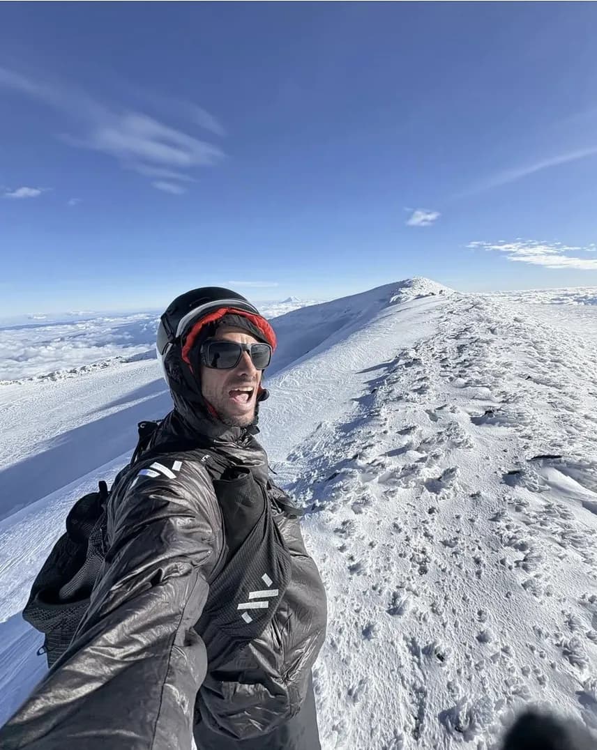 In 2025, Spanish athlete Kilian Jornet linked 72 of America’s highest peaks in just 31 days, covering 3,197 miles by bike and on foot