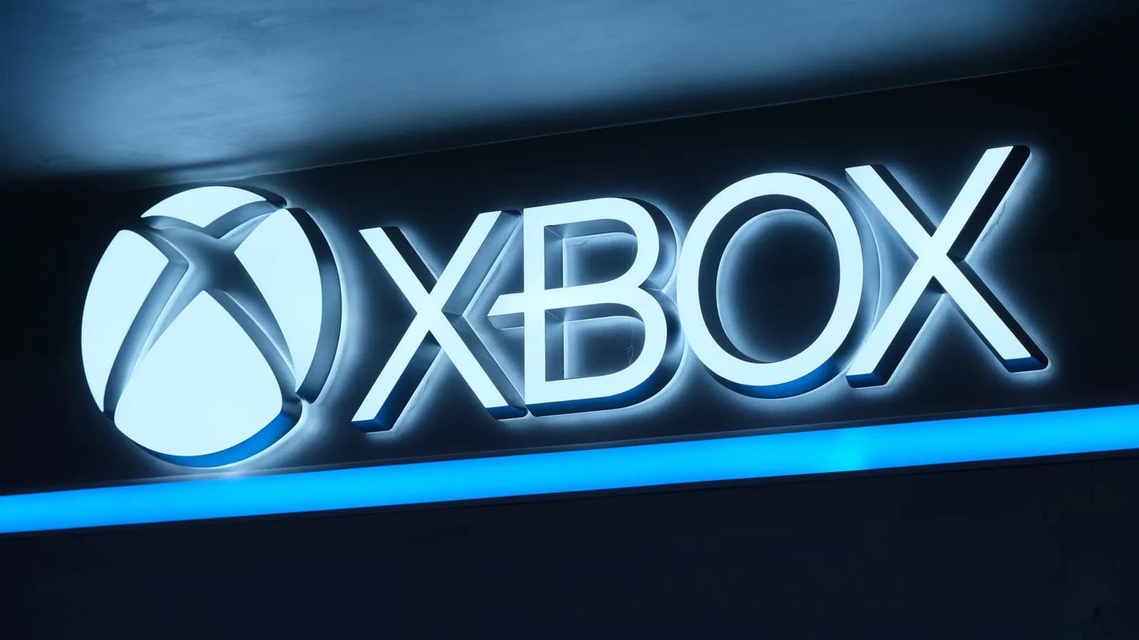 The unreleased Xbox Elite Controller 3 may have ended up in an unsuspecting buyer