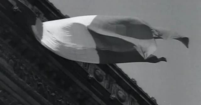 TIL an American soldier stole the French flag from the Arc De Triomph after the liberation of Paris, and didn’t return it until 2010