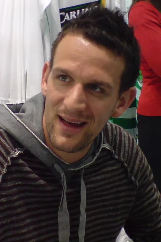 TIL the footballer Jan Vennegoor of Hesselink got his name because of a marriage between the Vennegoor and Hesselink farming families and they kept both surnames because of their prestige. Of means or