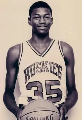 TIL when NBA star Reggie Lewis died in 1993, his contract remained on the Boston Celtics' salary cap for 2 years because the league had no provision to void the contracts of deceased players, and othe