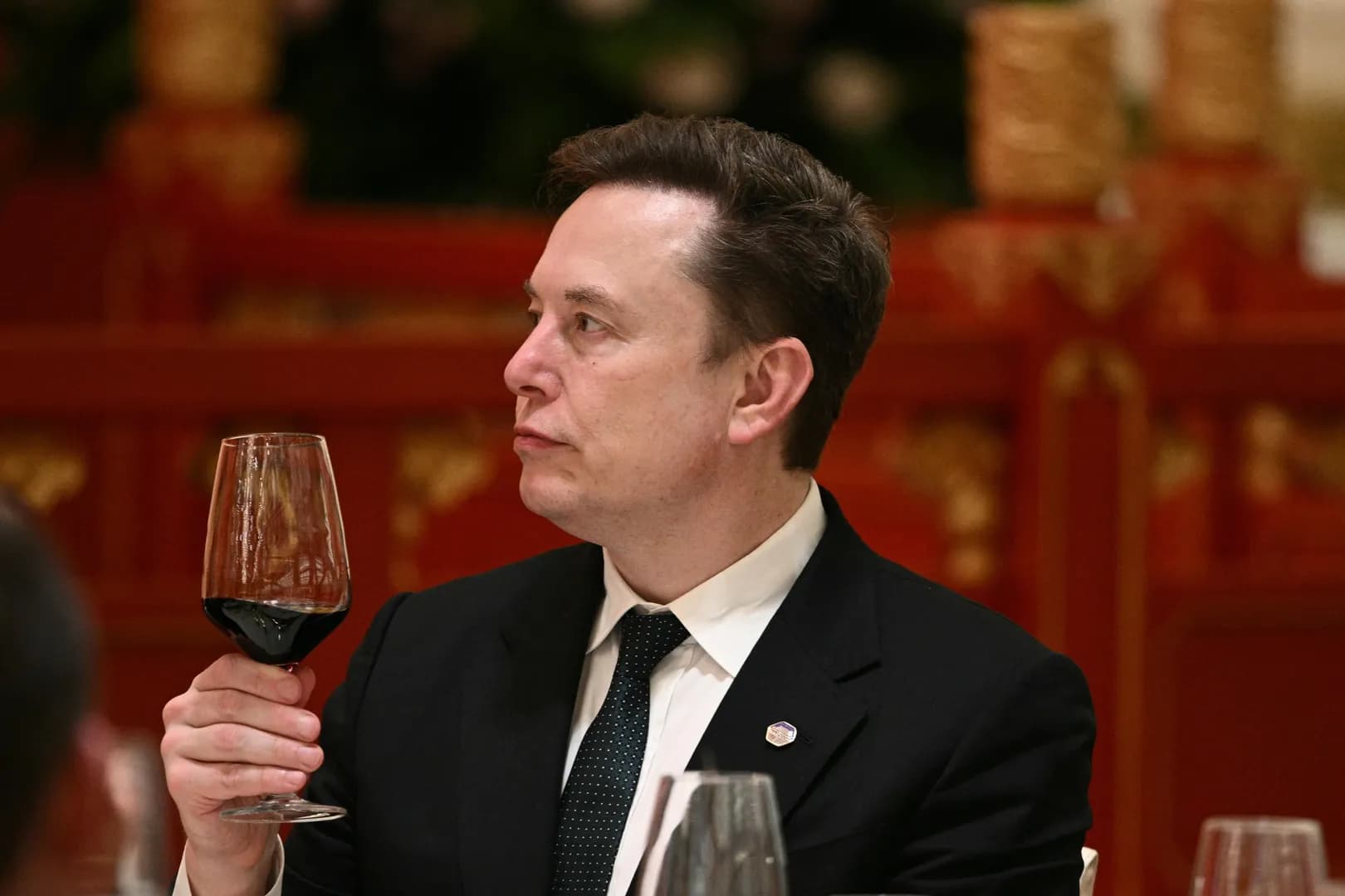 Help build a monument to that ‘sad little bitch’ Elon Musk