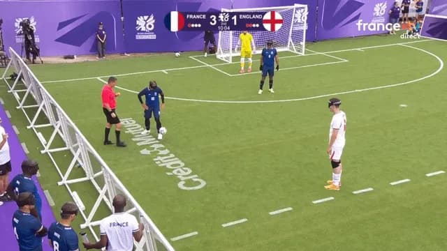 Frédéric Villeroux scores an incredible goal during the European Blind Football Championship.