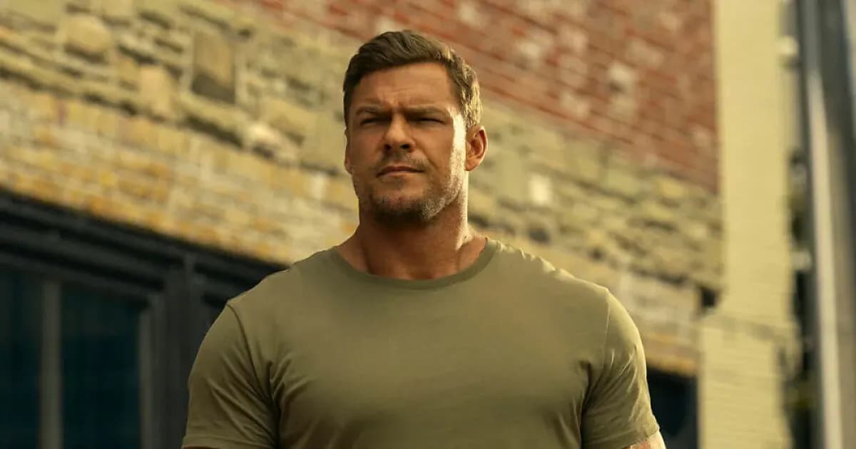 Alan Ritchsonâs Shirtless Moment Sets The Internet Ablaze As Fans Mock Predictable Trend: âEvery Seasonâ