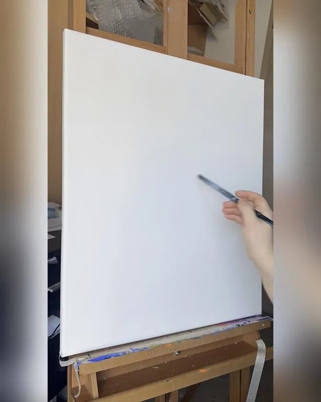 40 seconds of painting a night aurora it glows under UV and keeps glowing after the lights go out (OC)