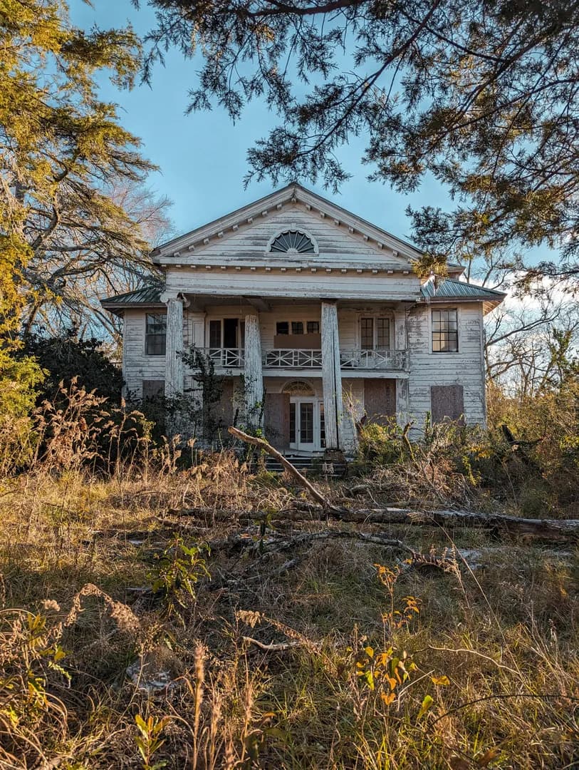 I explored all 50 states to take pictures of abandoned places