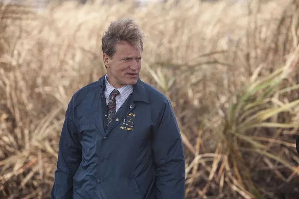 HBO's 8-Part "Stephen King Meets X-Files" Detective Thriller Series Is a Perfect Weekend Binge