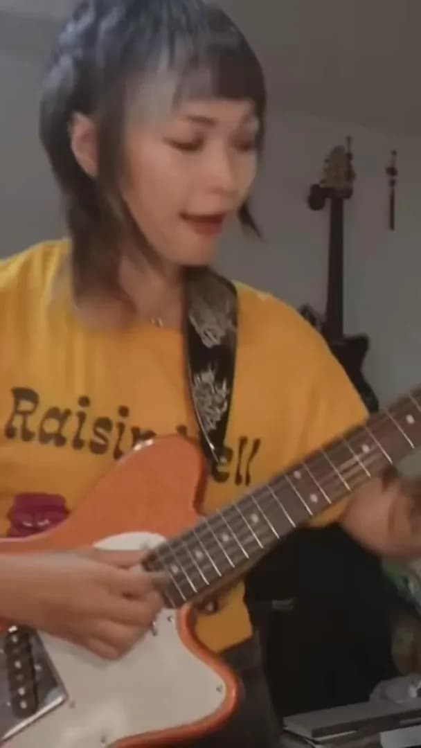 Yvette Young plucking magic out of electric guitars
