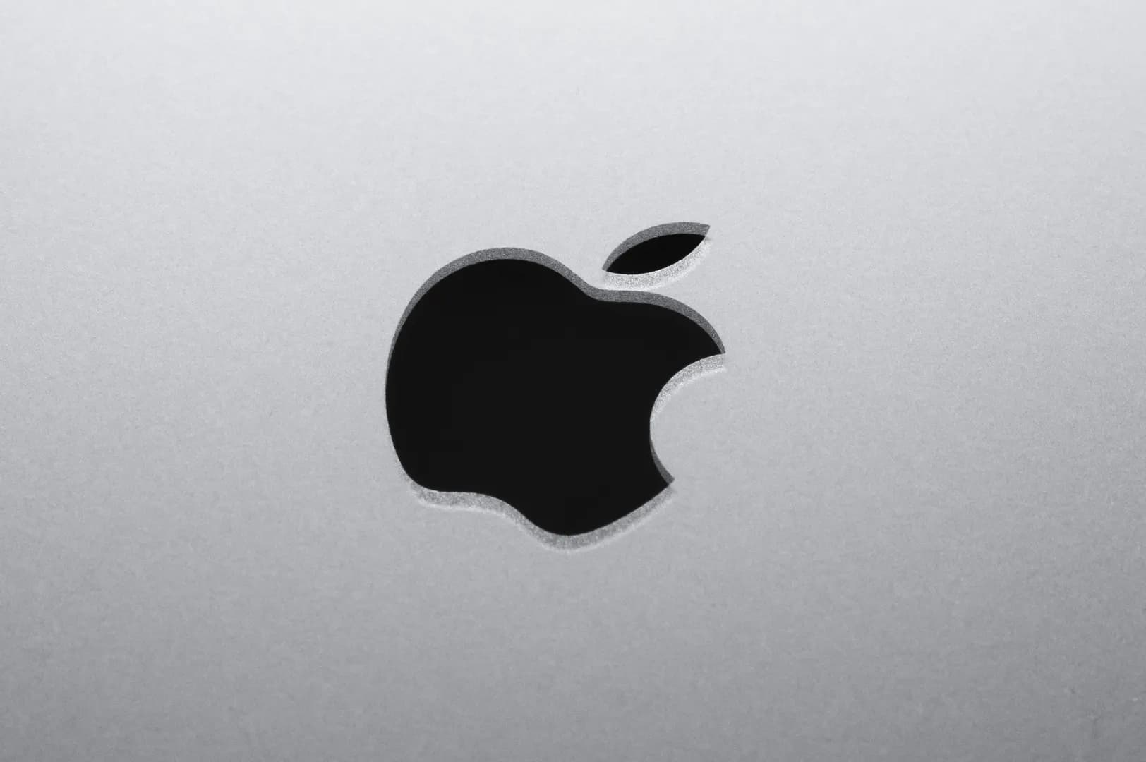iPhone Ultra testers reportedly love Apple's first foldable