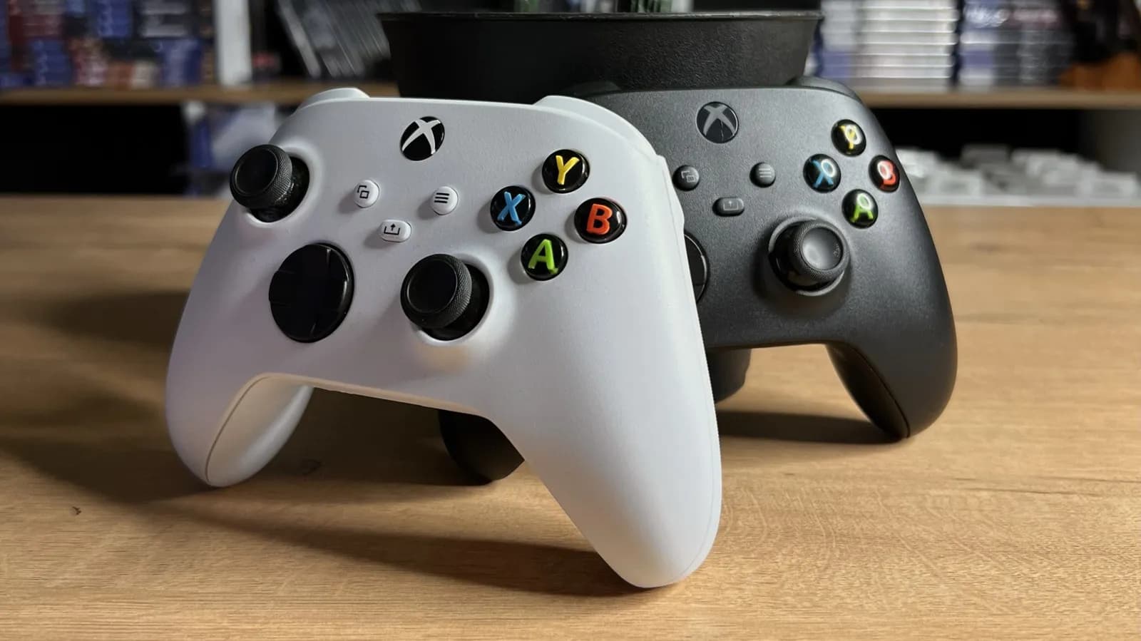 How Xbox controllers have changed in the last 25 years - Engadget