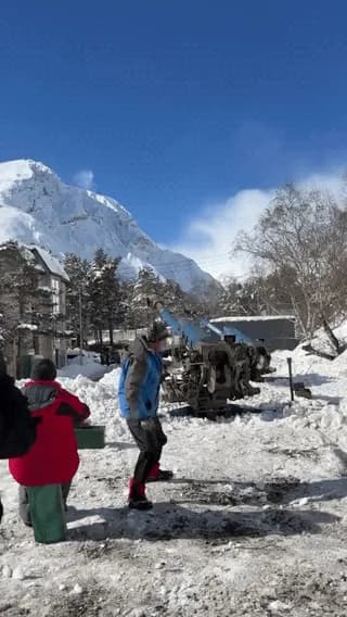 Cannon shot causes an avalanche.