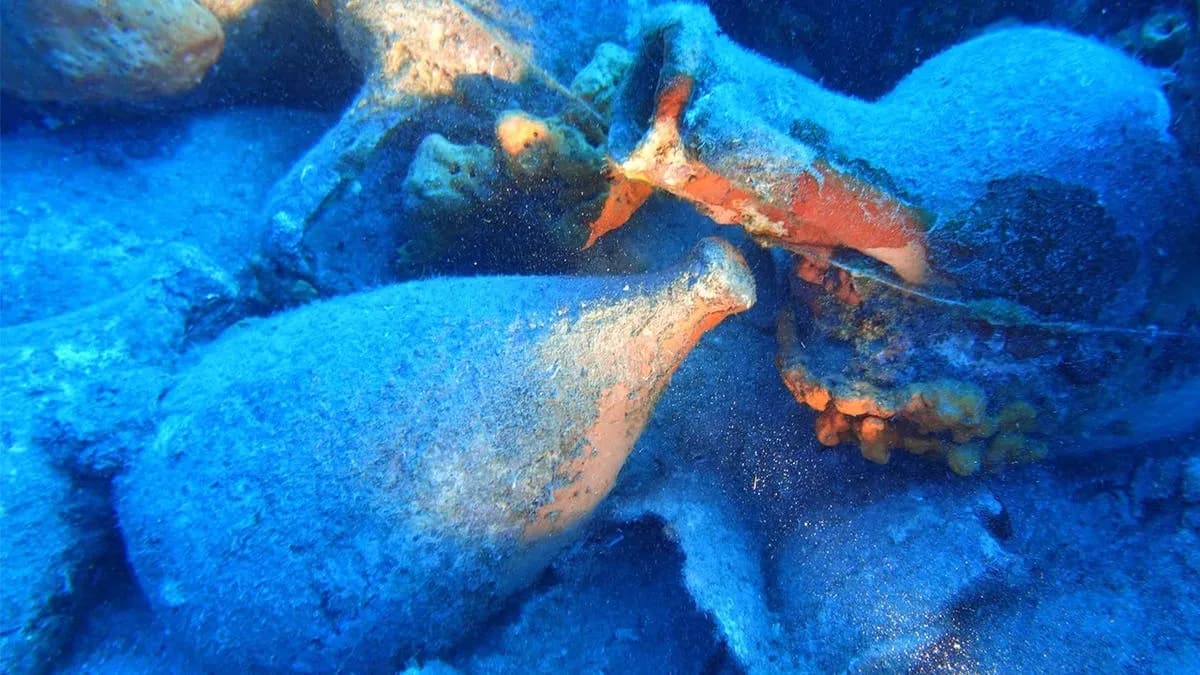 A 2,400-year-old shipwreck carrying hundreds of ancient jars was just discovered off the coast of Greece