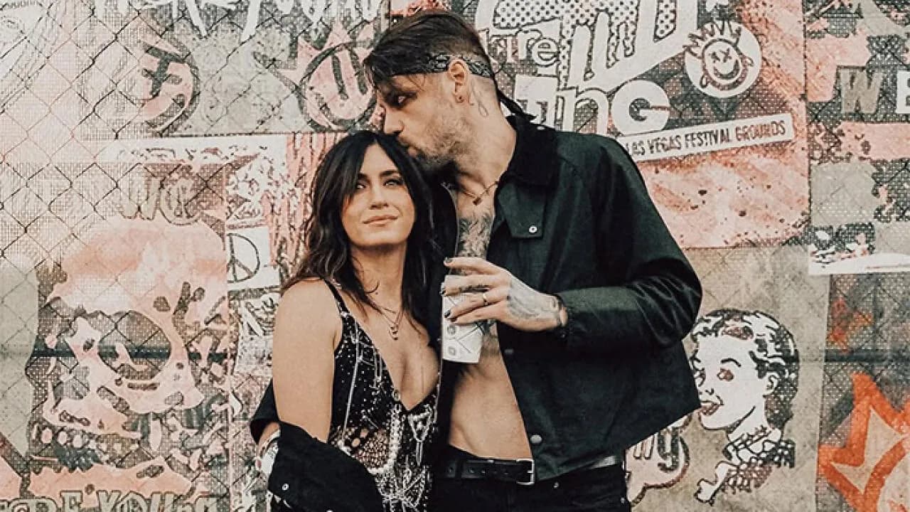 Rock Star Emerges Unrecognizable After Coming Out As Gay Despite 14-Year Marriage