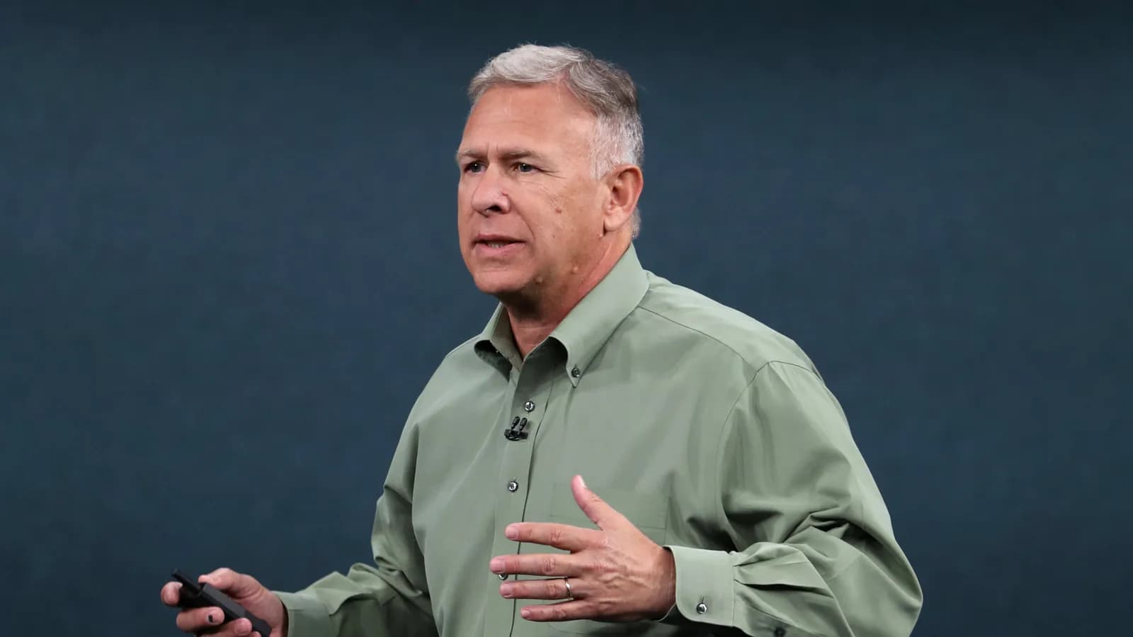 Phil Schiller reportedly steps down as Apple