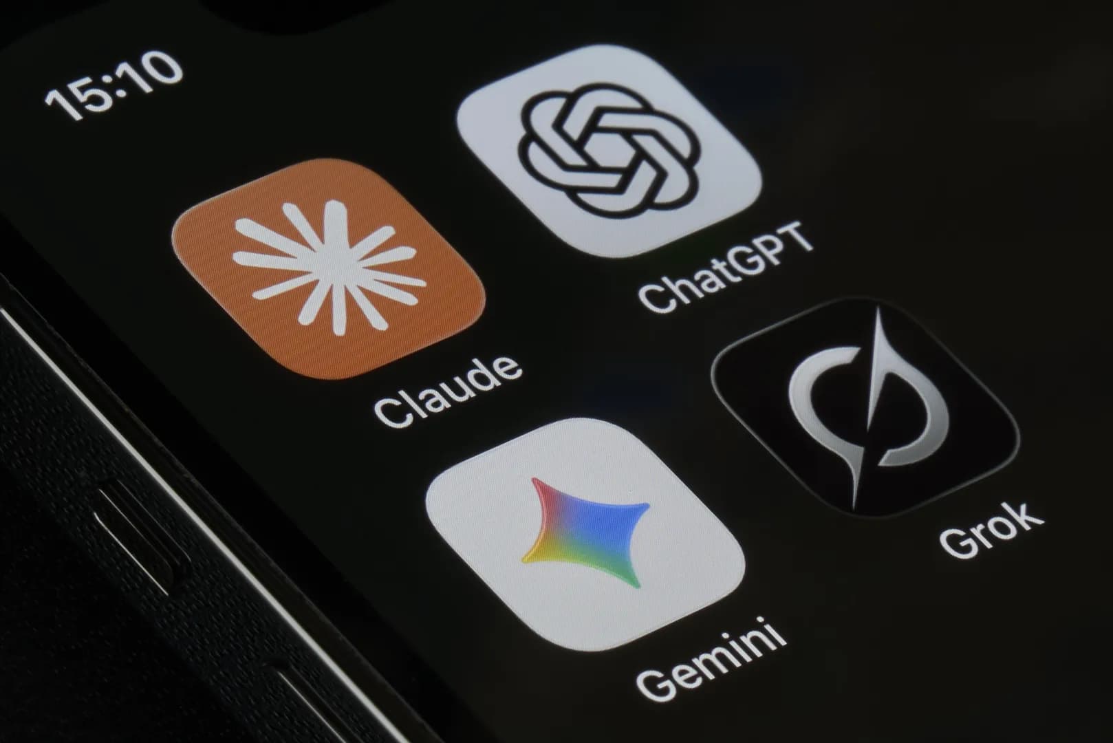 ChatGPT, Claude, Gemini outage: What we know so far