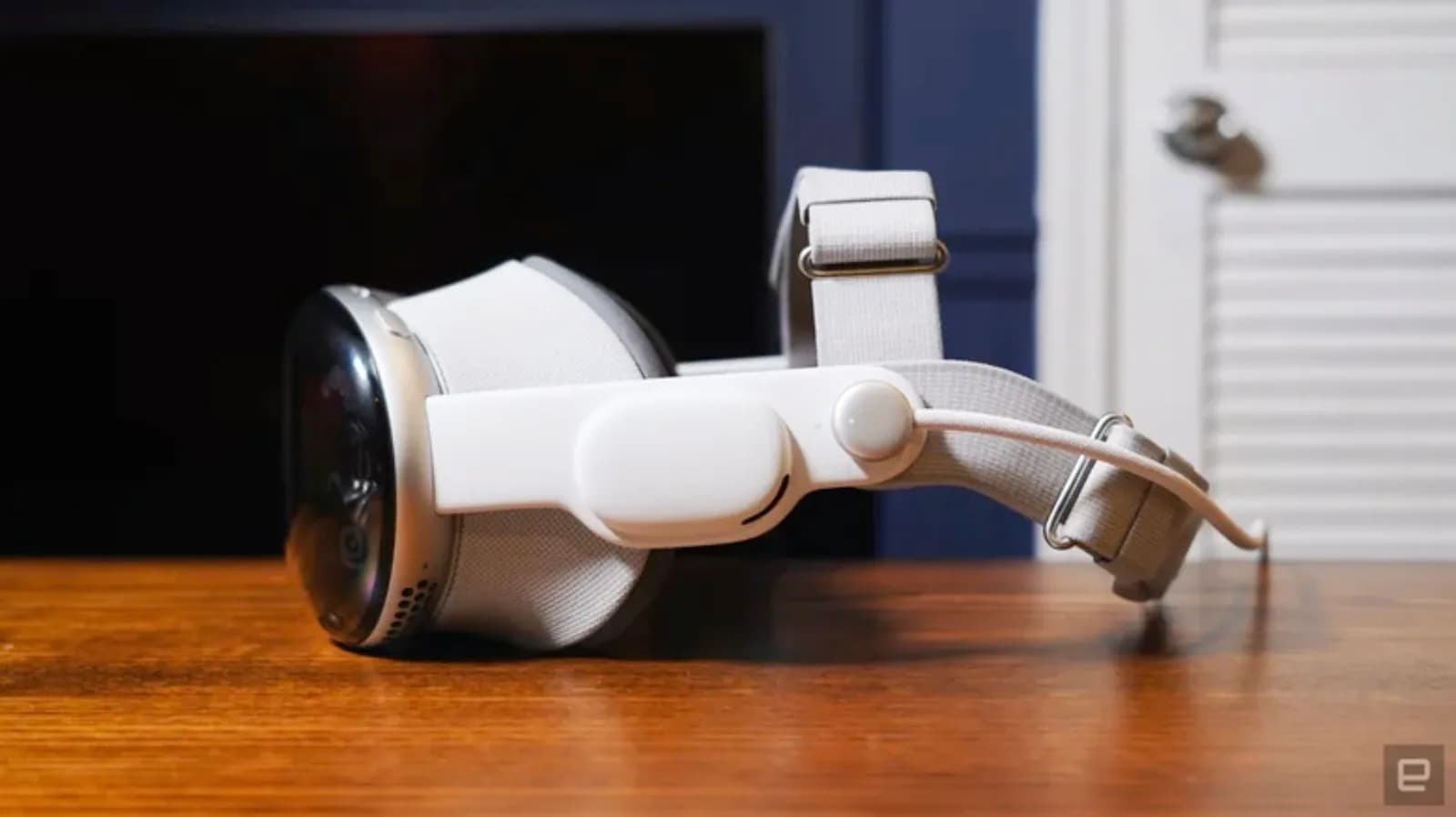 The Apple Vision Pro was used for a successful hip surgery - Engadget