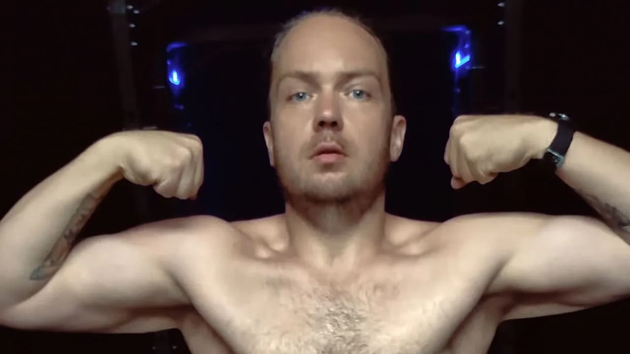 Overweight Man Turns Grief Into Motivation, Goes From 311LBS To 180LBS In One Year After Losing His Dad