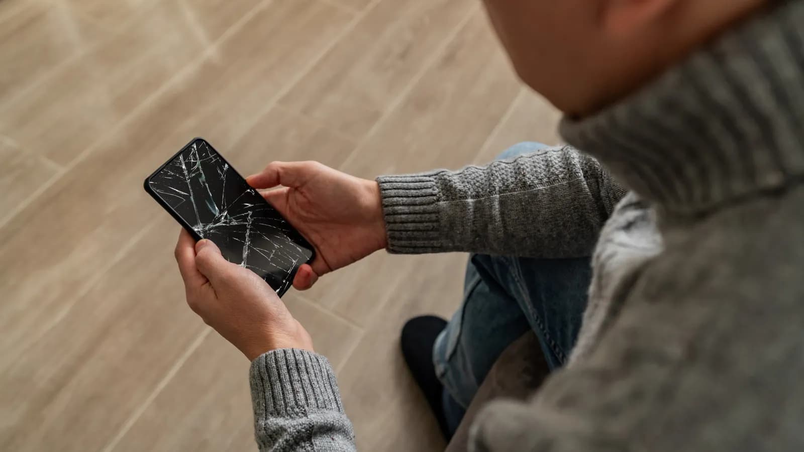 When is it no longer worth repairing your phone and buying a new one instead - Engadget