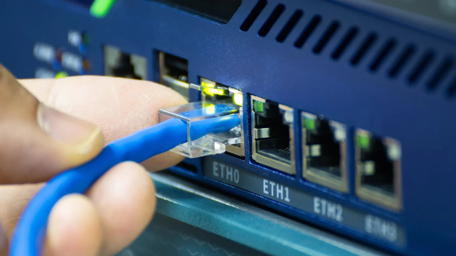 Ethernet splitter vs switch: What