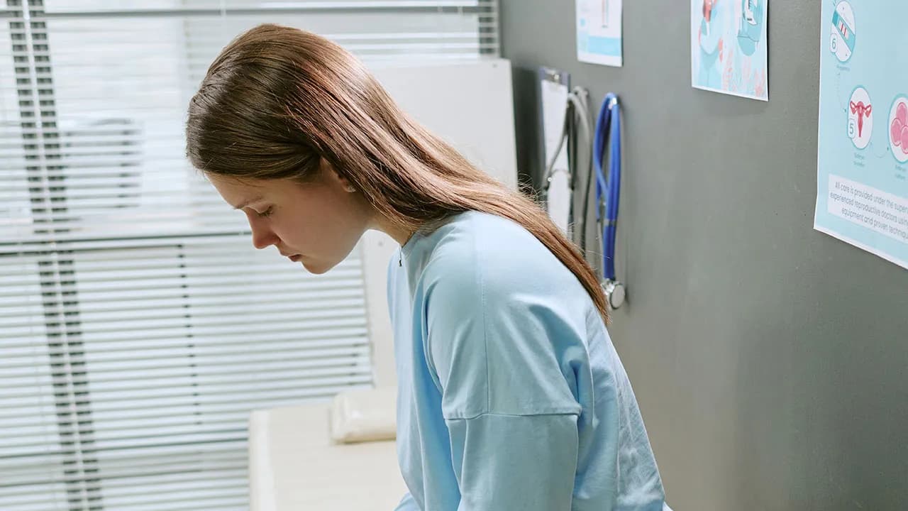 Woman Is Called A Monster For Refusing To Save Her Sister’s Life, Starts Questioning Her Decision