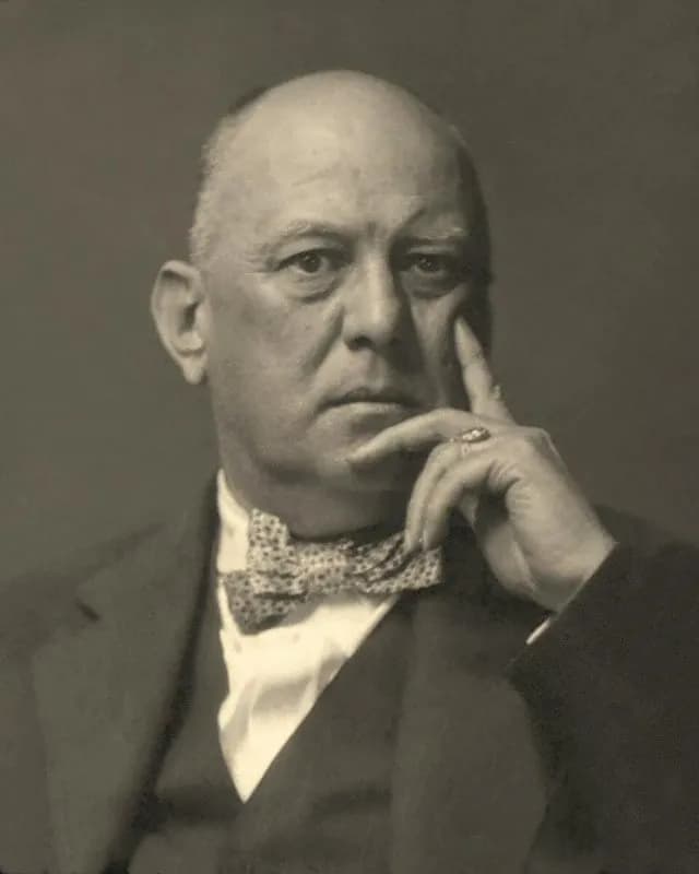 TIL that Aleister Crowley, who helped pioneer attempts on K2 and Kanchenjunga, was also an English occultist who called himself “The Beast 666,” founded his own religion, studied yoga in India, allege
