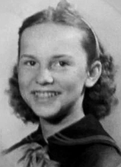 Before lindsay clancy Constance fisher was an american serial mass murderer she killed three of her children in Maine After spending several years in a mental institution she was released only to kill