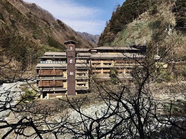 TIL that the world's oldest hotel, Japan's Nishiyama Onsen Keiunkan, is no longer family‑owned after more than 1,300 years of continuous operation by the same lineage. In 2017 the 52‑generation family