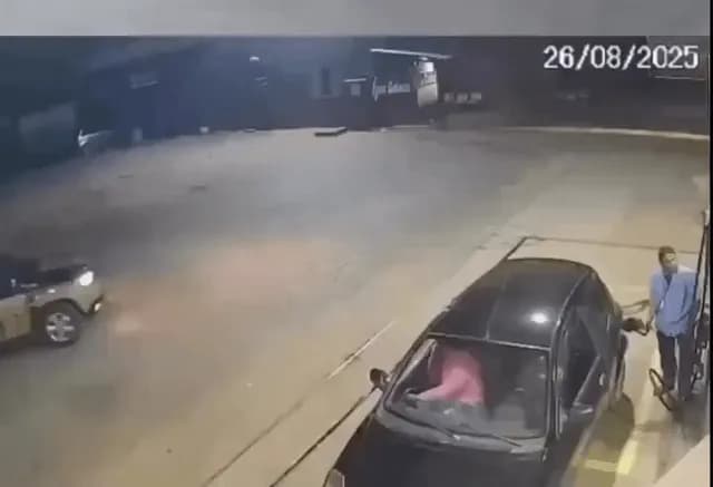 She saw the police and took her chance