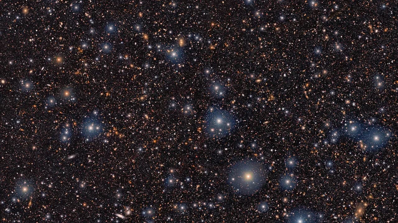 See a 3D map of a distant colossal cluster of galaxy clusters
