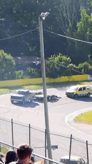 King of the hill race in Hudson speedway and the goal is to park on running trailer