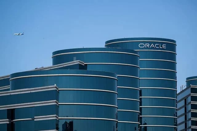 Oracle to Spend an Additional $700 Million on More Job Cuts