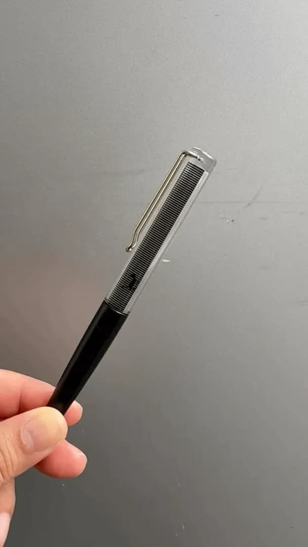 This pen with an inbuilt walking cat animation