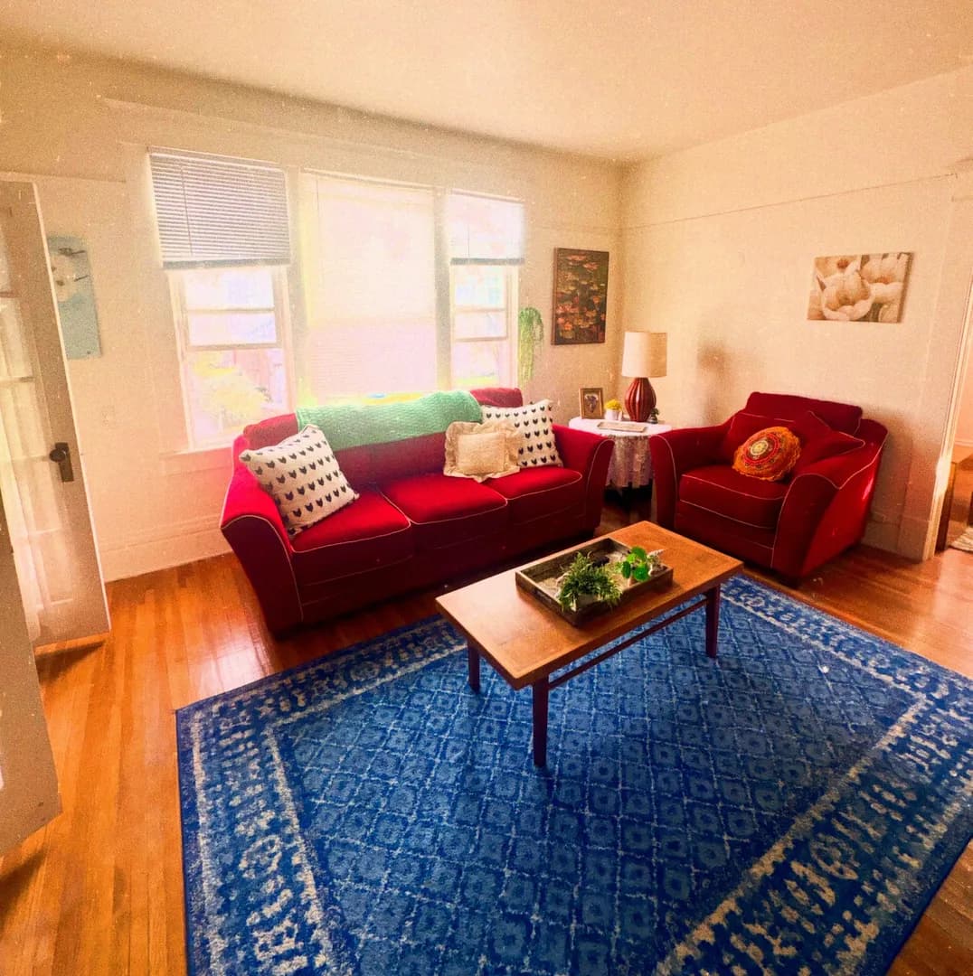Last week shared I was moving into my first place by myself, everyone was so supportive just wanted to update I’m all moved in, stated decorating and loving it! (Oc)