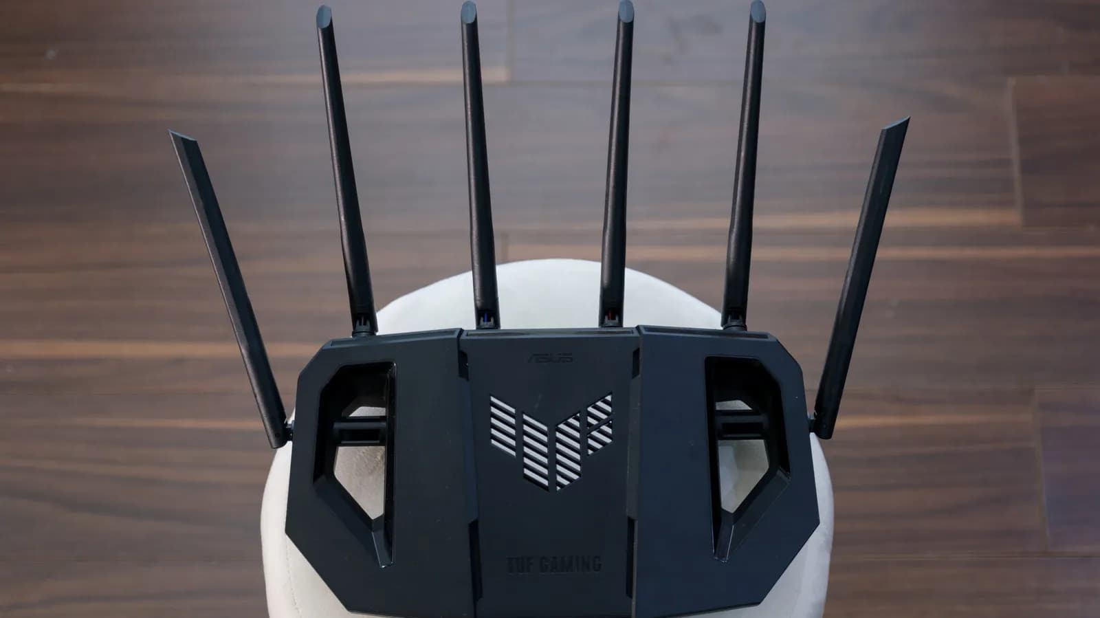 Why do routers have so many antennas? - Engadget