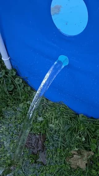 Laminar flow from draining the pool