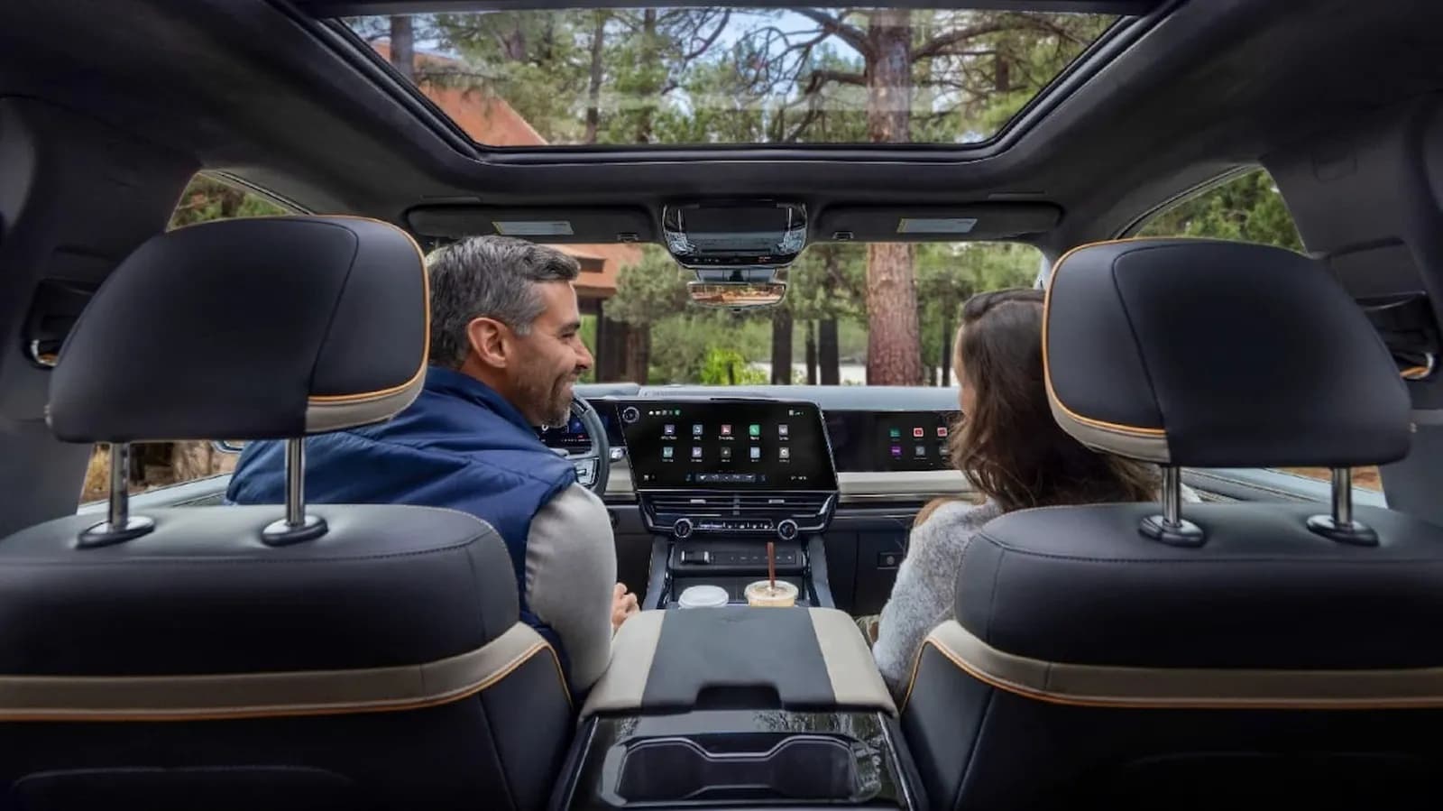 GM finds splitscreen solution for CarPlay and Android Auto - Engadget