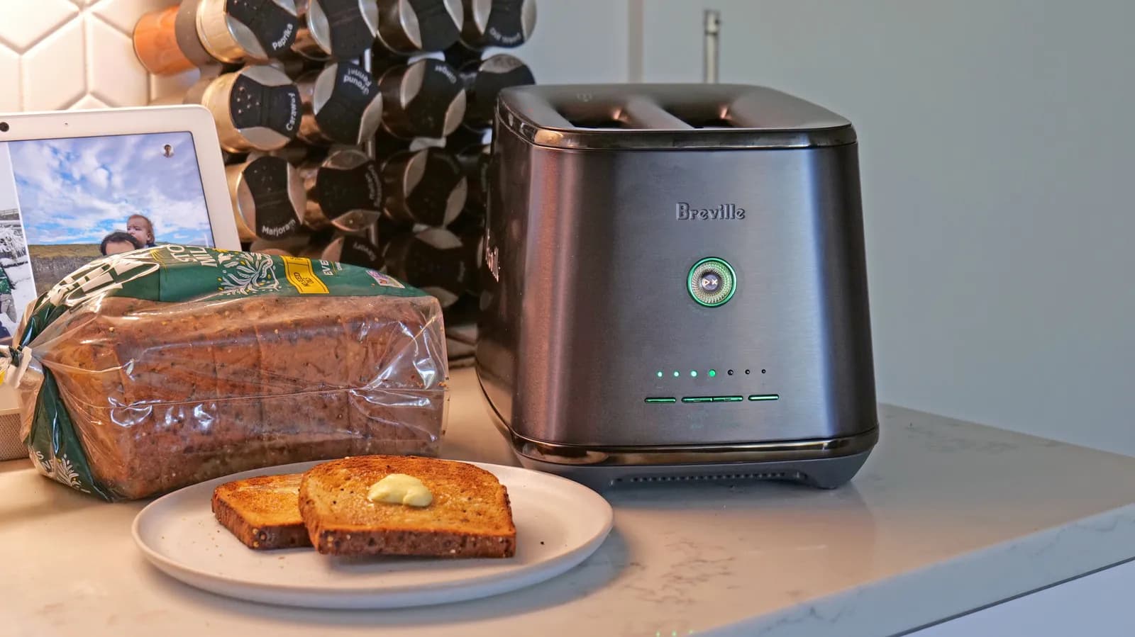 Breville Eye Q Toaster review: A toaster with a vision - Engadget