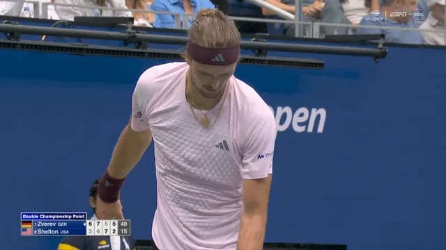 Alexander Zverev wins the US Open. Then.. he notices he won it