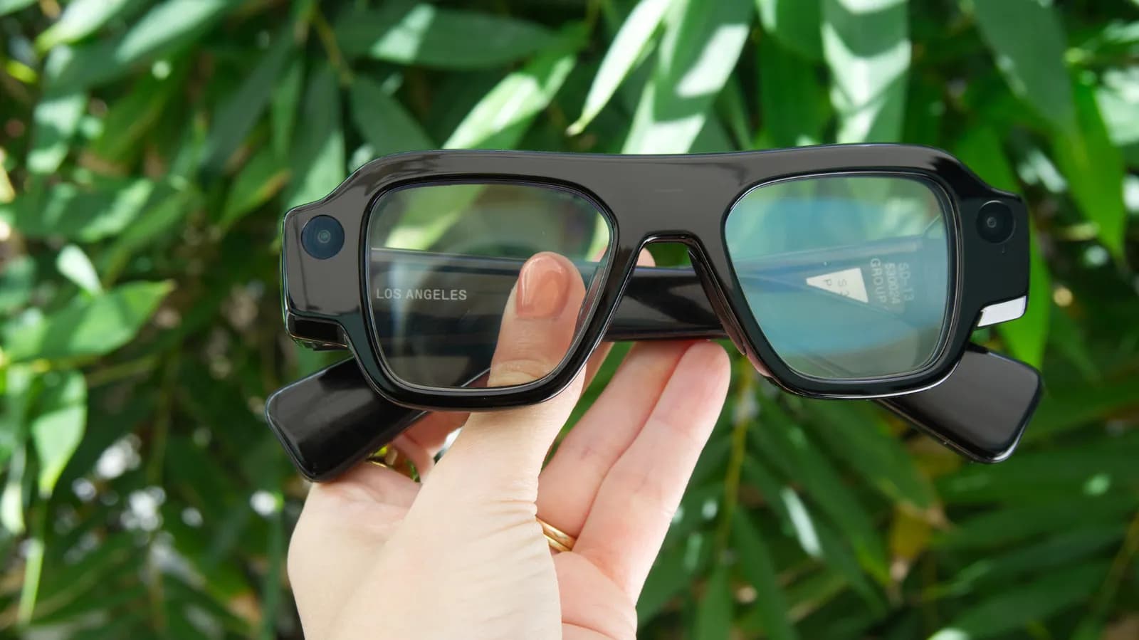 Snap introduces a standalone AI assistant, Specs Intelligence - Engadget